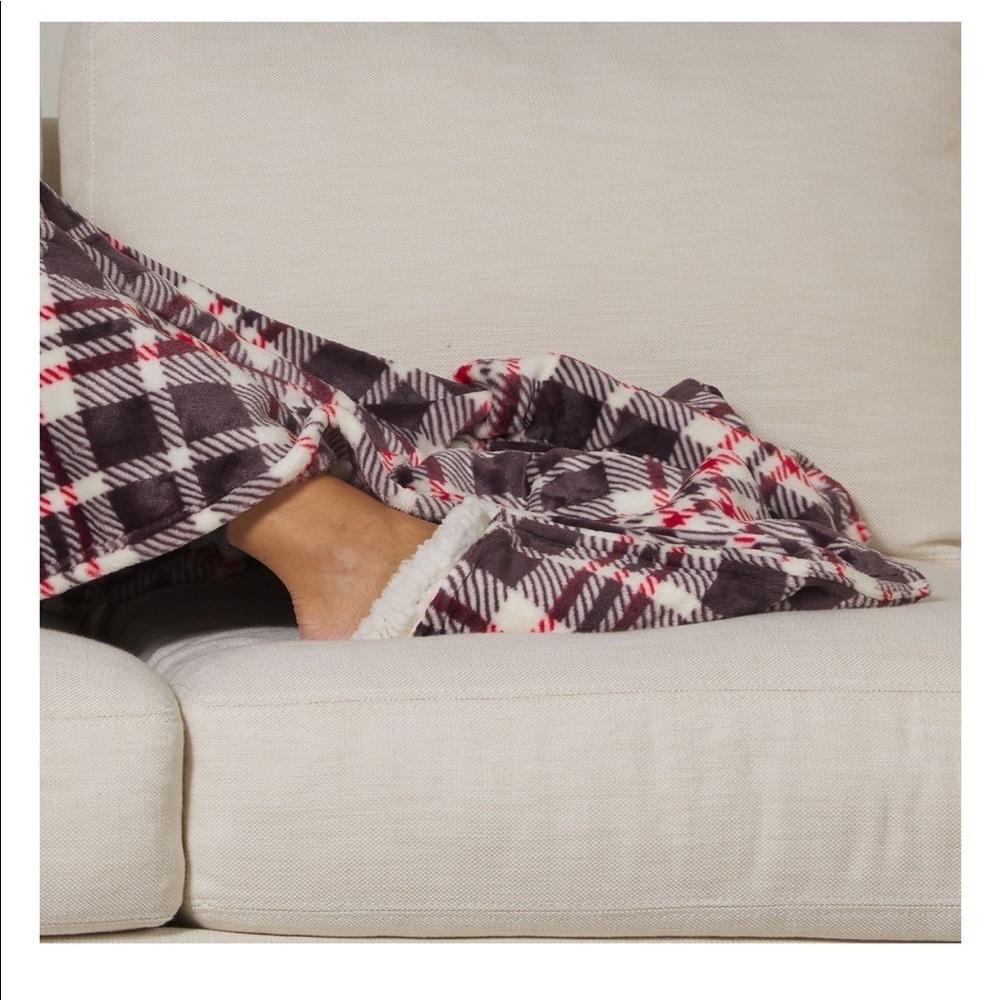 ClimateRight Cuddl Duds Cozy Sherpa For Your Feet - Picture 3 of 3